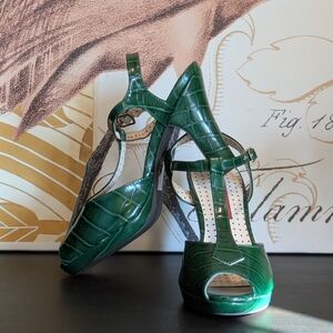 BAIT Footwear Green Croc T-Strap Heels — Size 6 — Worn Once